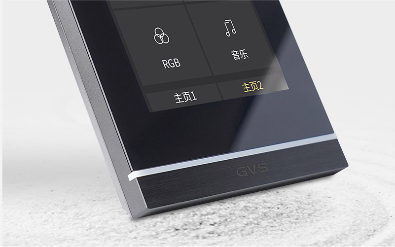 IPS全貼合屏，后殼倒斜角設計
